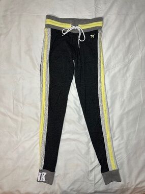 Pink Yoga black leggings with neon details